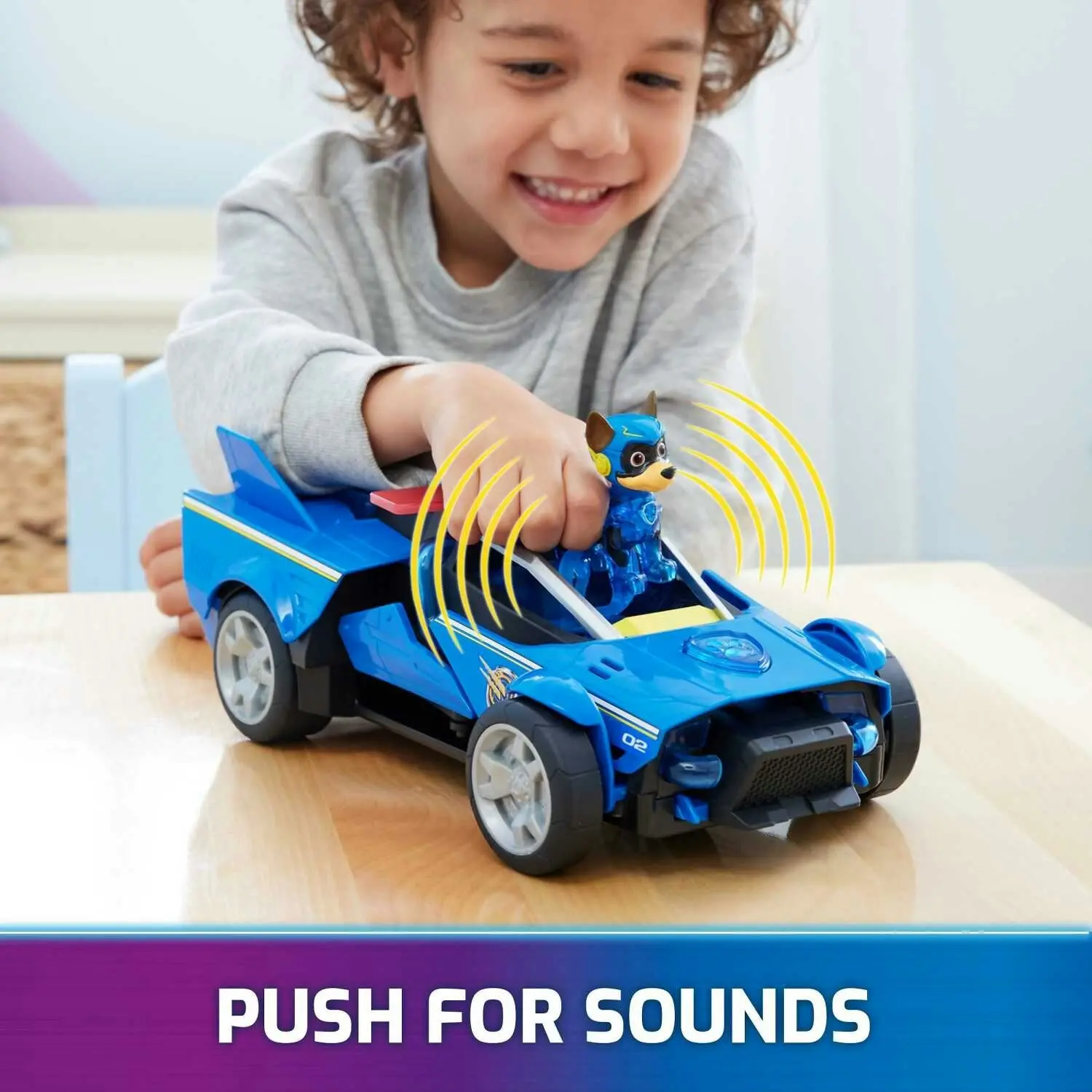 Paw Patrol - The Mighty Movie Chase’s Mighty Transforming Cruiser with Action Figure Lights And Sounds - Spin Master