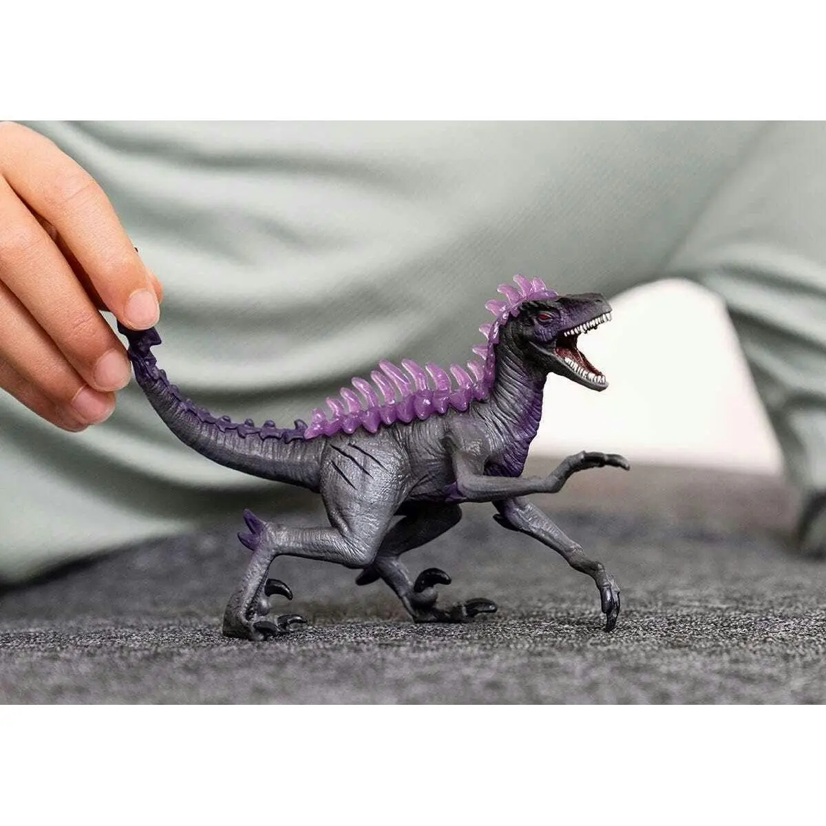 Schleich - Shadow Raptor - Eldrador® Creatures Fantasy Figurine