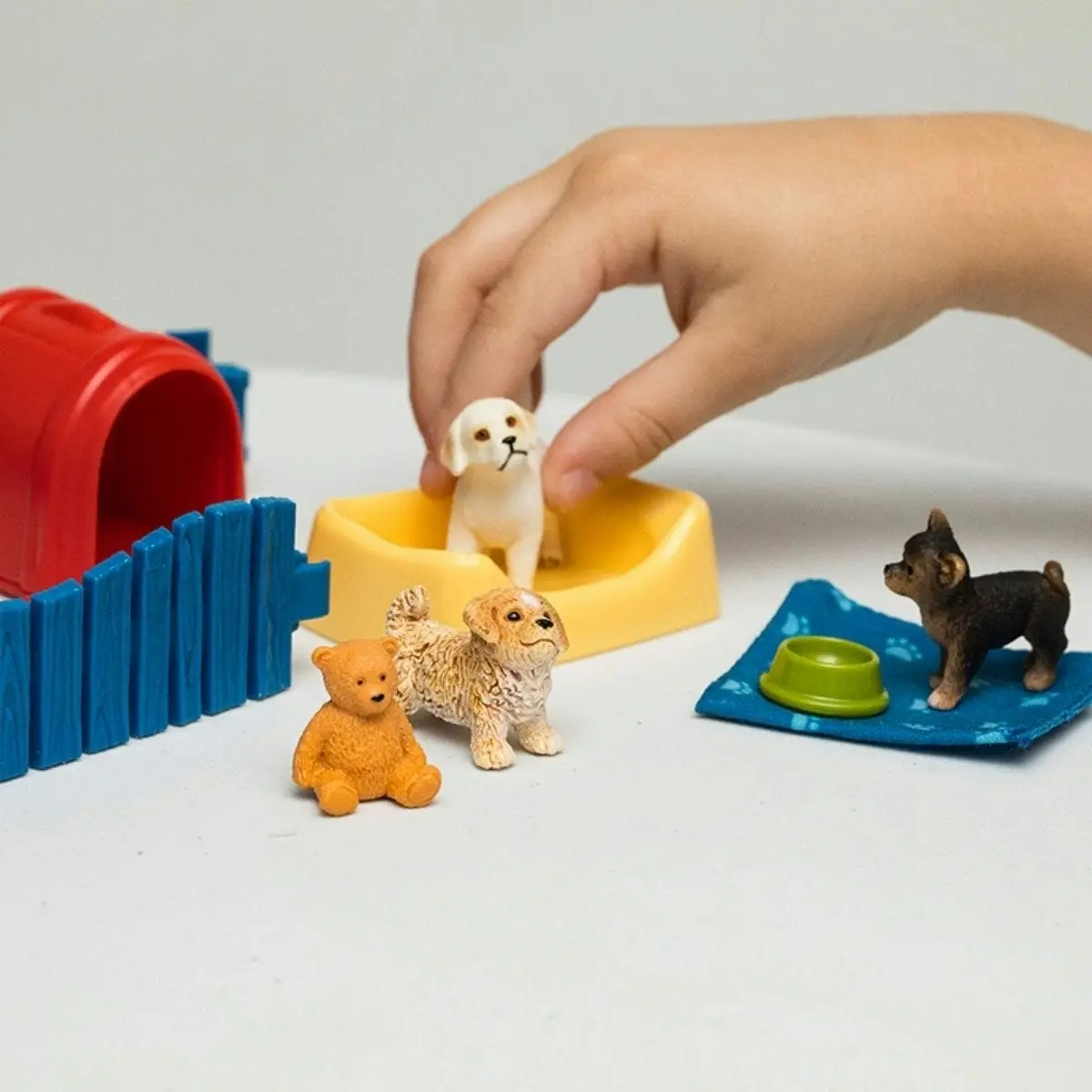 Schleich - Puppy Pen Animal Playset