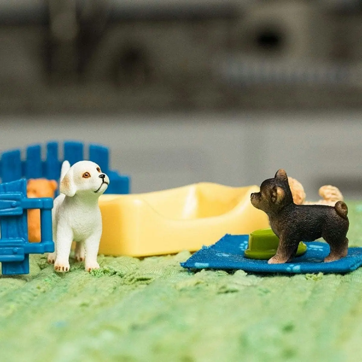 Schleich - Puppy Pen Animal Playset