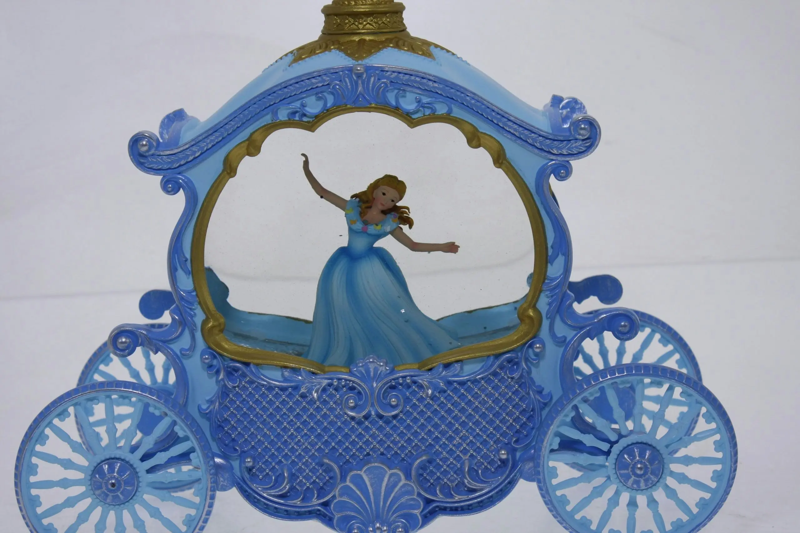 Cotton Candy - Xmas Lantern Blue Princess Carriage