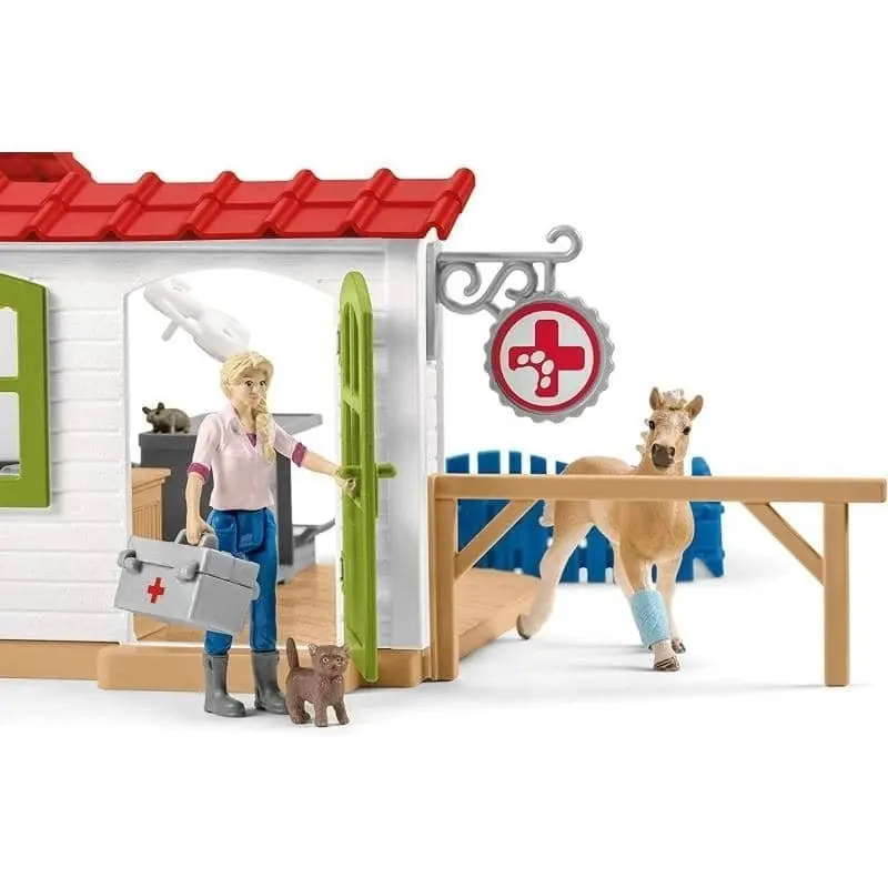 Schleich - Veterinarian Practice With Pets Animal Playset