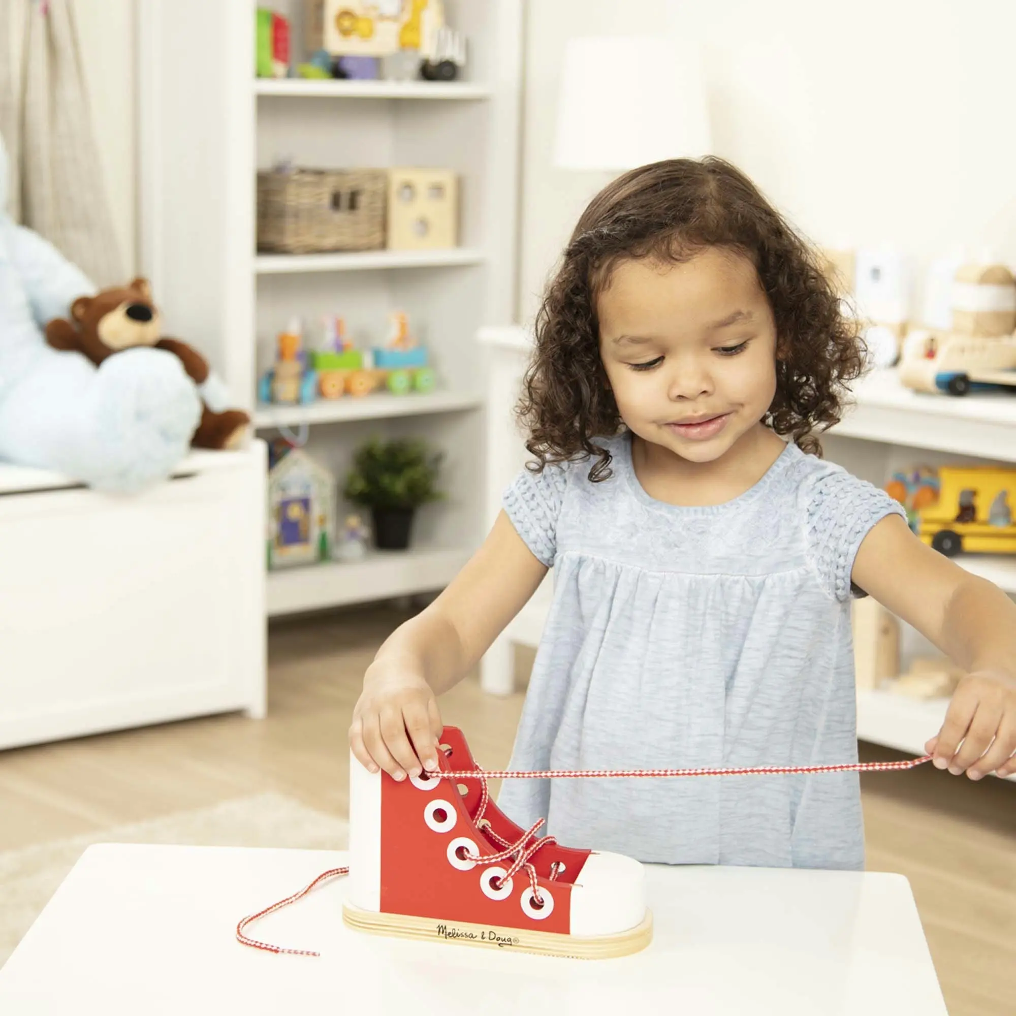 Melissa & Doug - Wooden Lacing Shoe