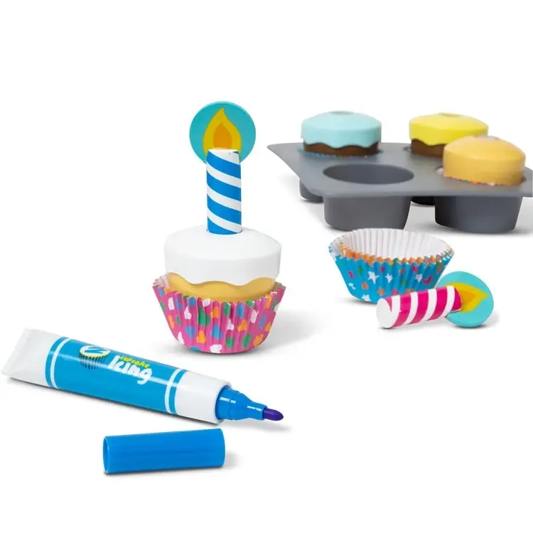 Melissa & Doug - Bake & Decorate Cupcake Set