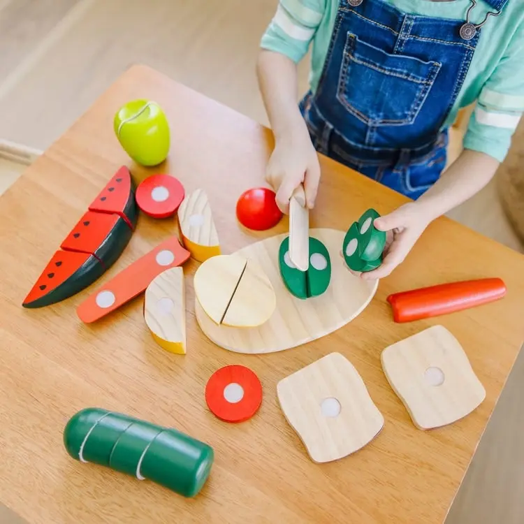 Melissa & Doug - Cutting Food - Wooden Play Food