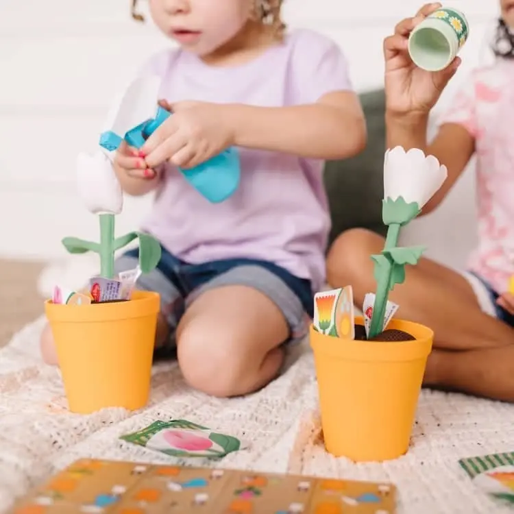 Melissa & Doug - Let's Explore Flower Gardening Play Set