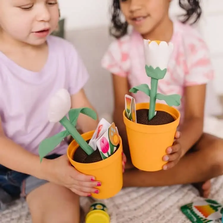 Melissa & Doug - Let's Explore Flower Gardening Play Set