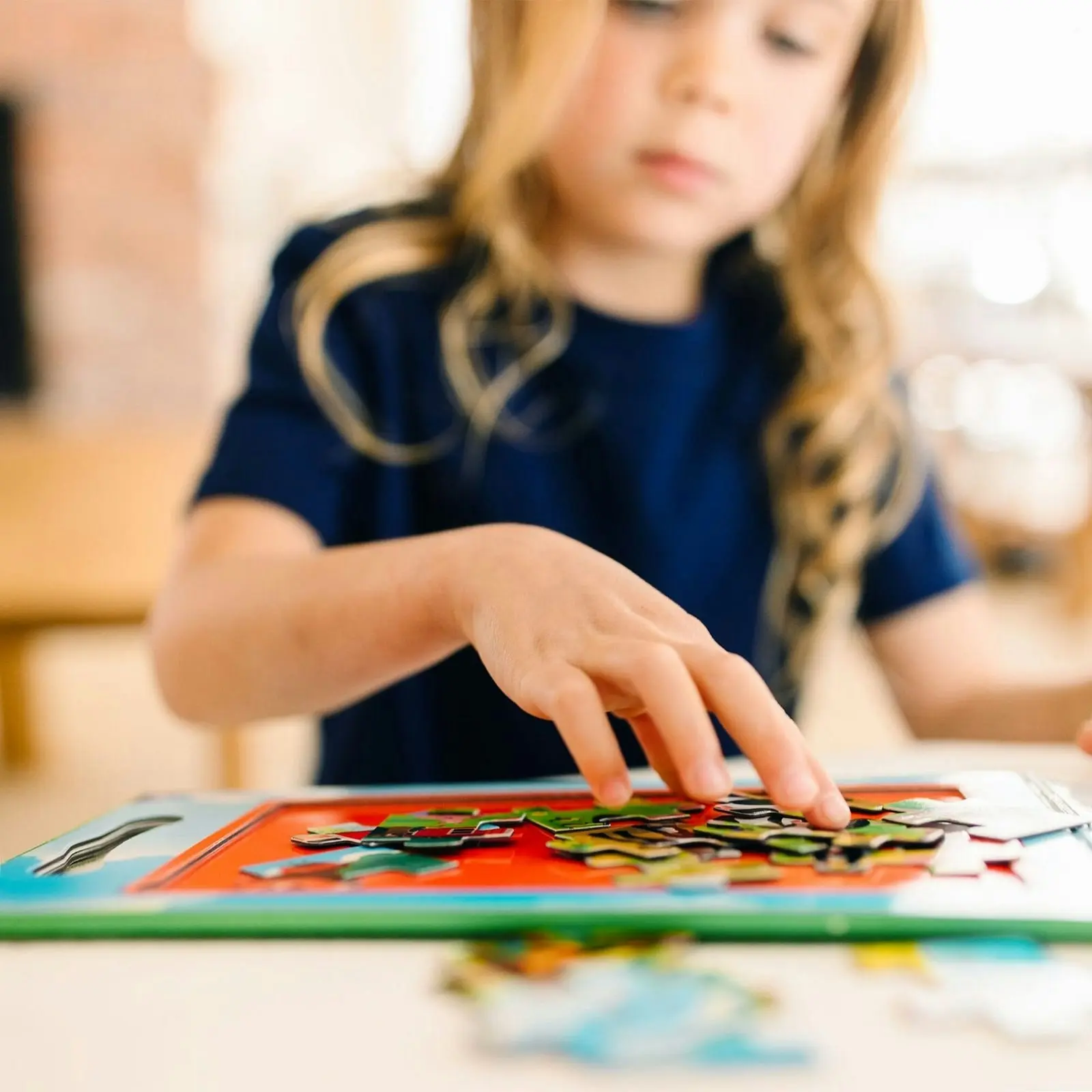 Melissa & Doug - Take Along Magnetic Jigsaw Puzzles - On The Farm