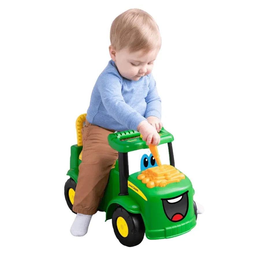 John Deere - Johnny Tractor Ride On Toy