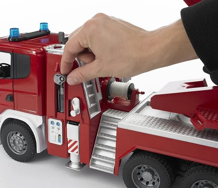 Bruder - 1/16 Scania R-series Fire Engine With Slewing Ladder And Water Pump