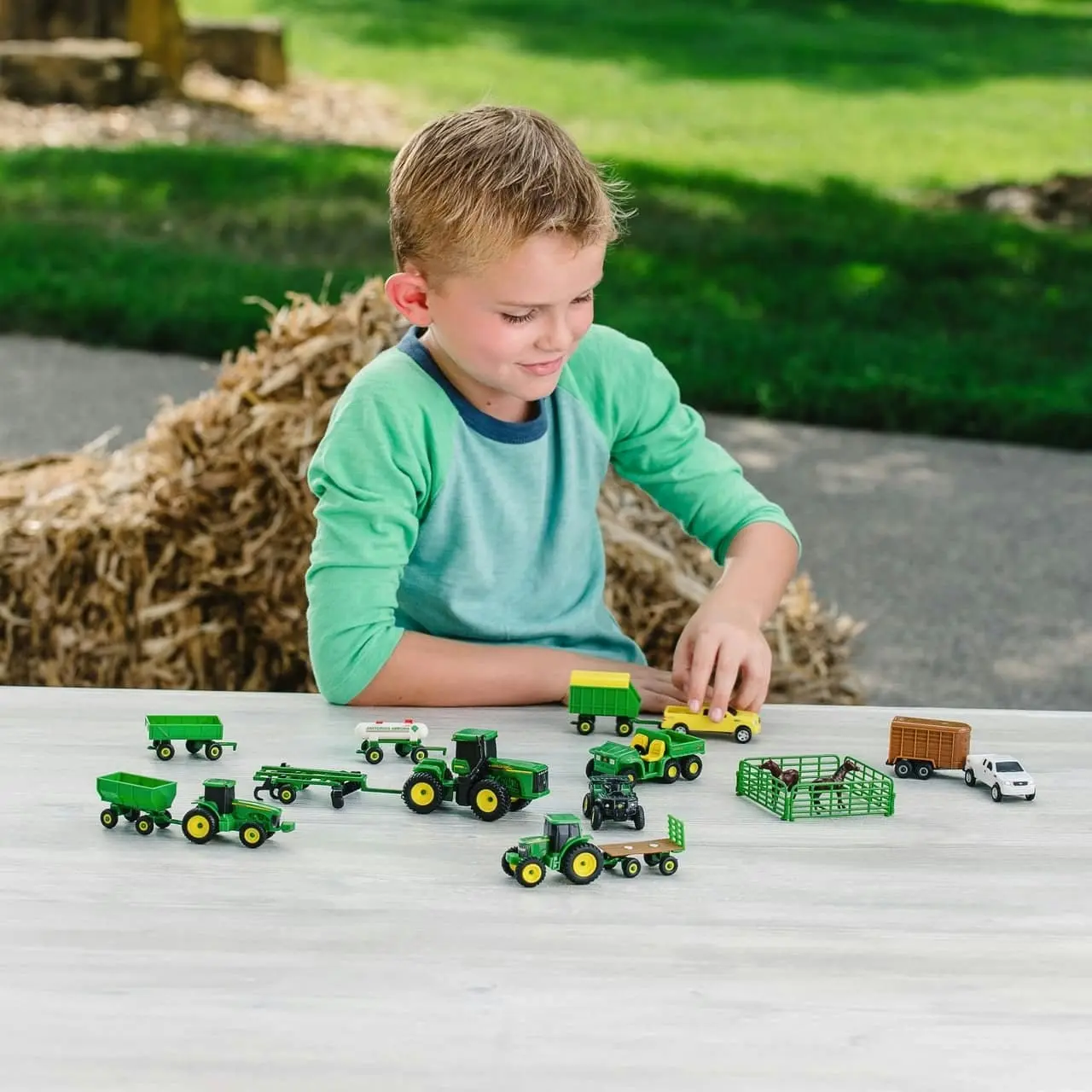 John Deere - Tomy 20 Piece Farm Toy Set