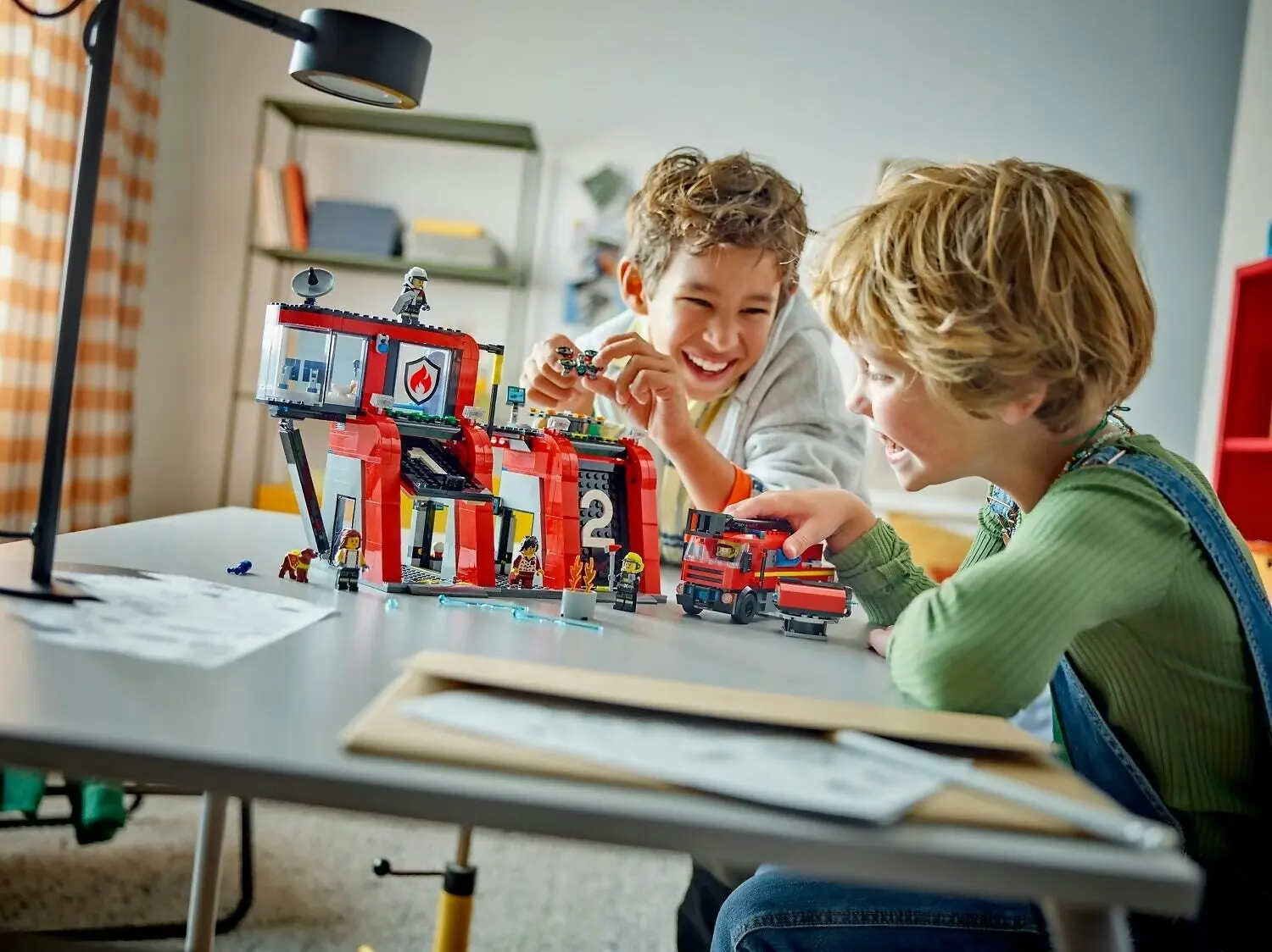 LEGO 60414 Fire Station with Fire Truck - City