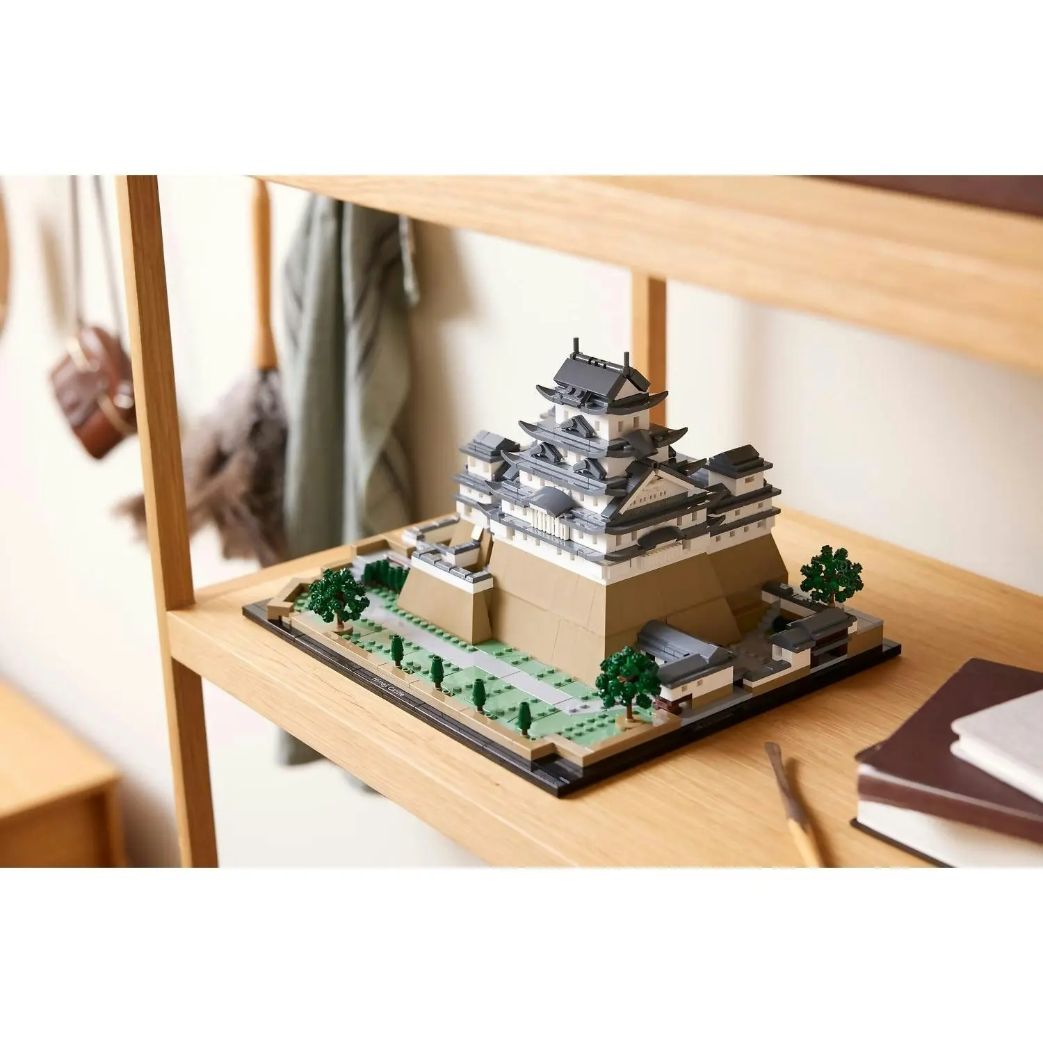 LEGO 21060 Himeji Castle - Architecture