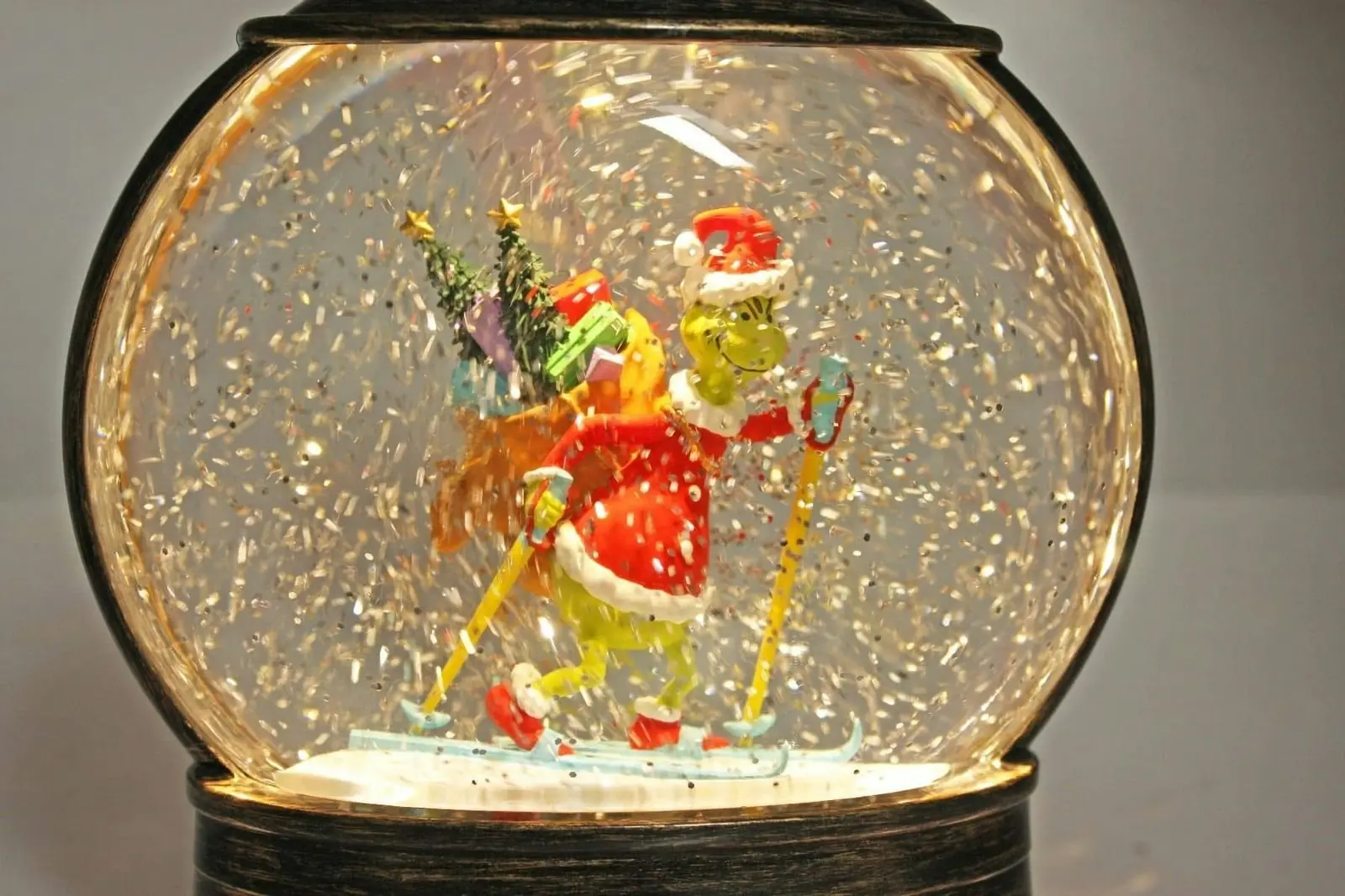 Cotton Candy - Xmas Round Brass Lantern Grinch Skiing - Dr. Seuss