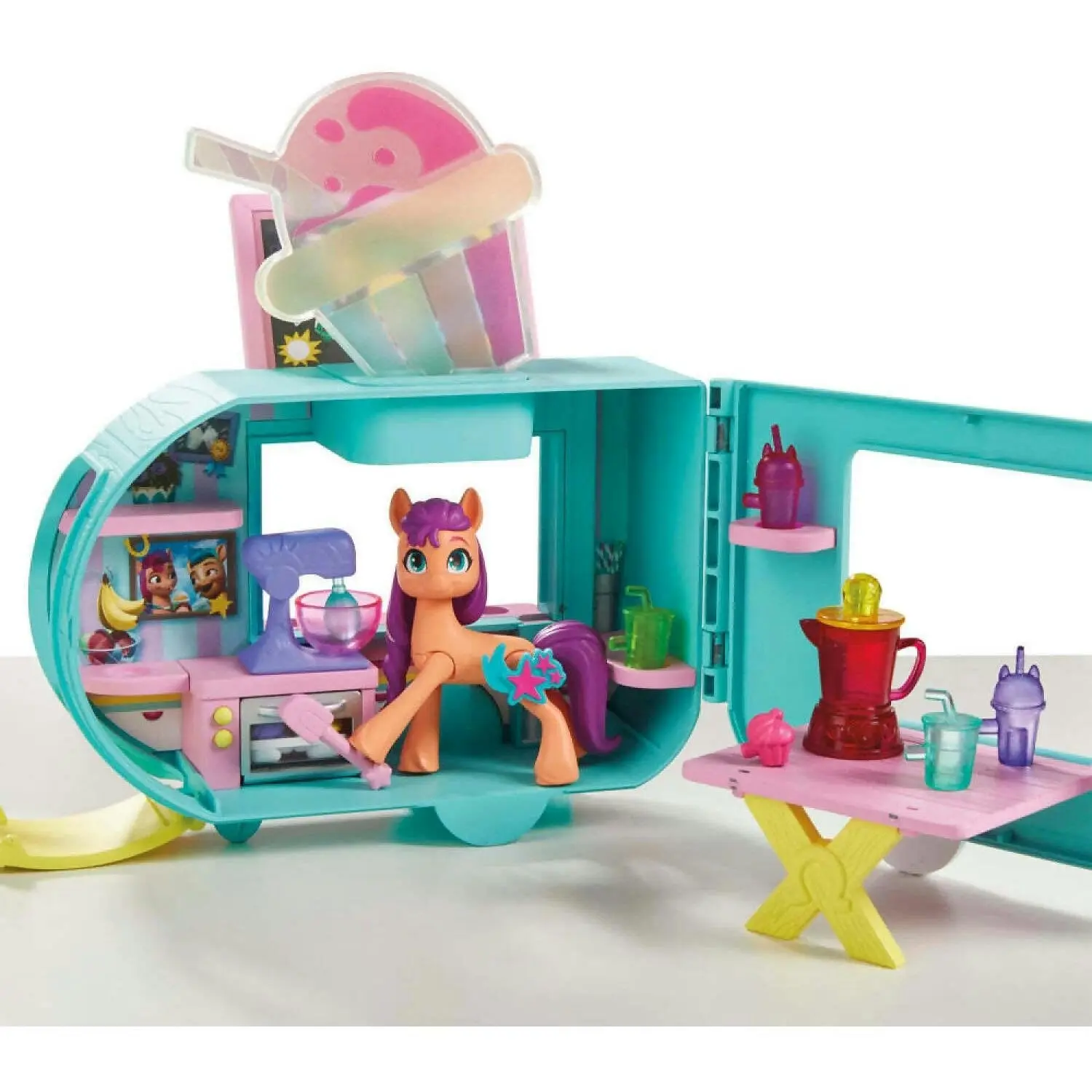 My Little Pony - Sunny Starscout Smoothie Truck Playset - Hasbro