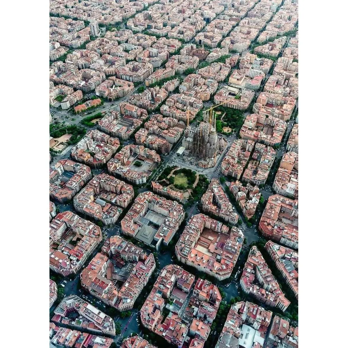 Ravensburger - Barcelona From Above Jigsaw Puzzle 1000 Pieces