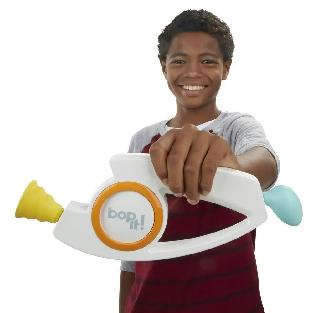 Hasbro Gaming - Bop It. Electronic Game  Hasbro