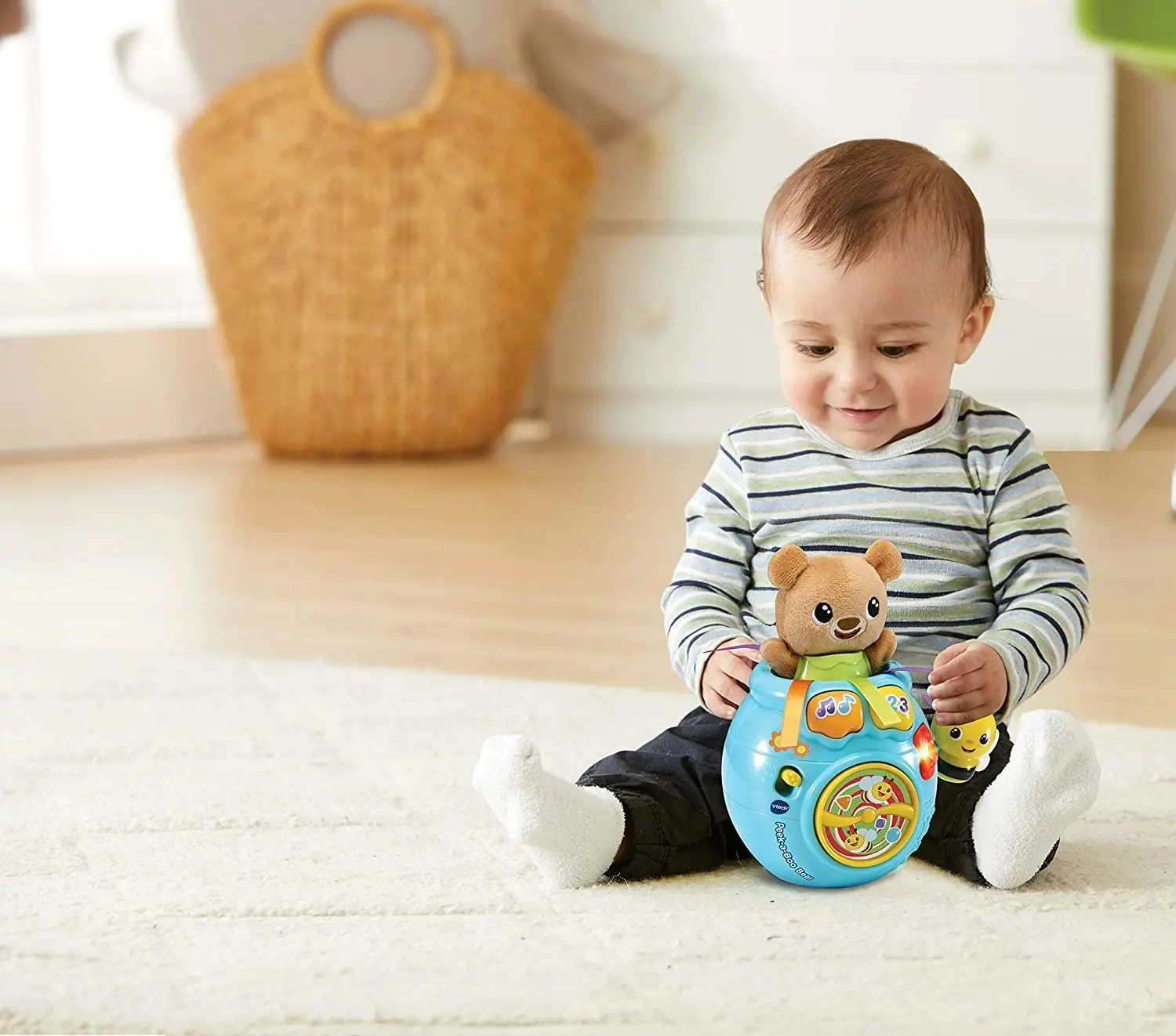 VTech - Peek-a-boo Bear - Interactive Musical Bear Toy VTech