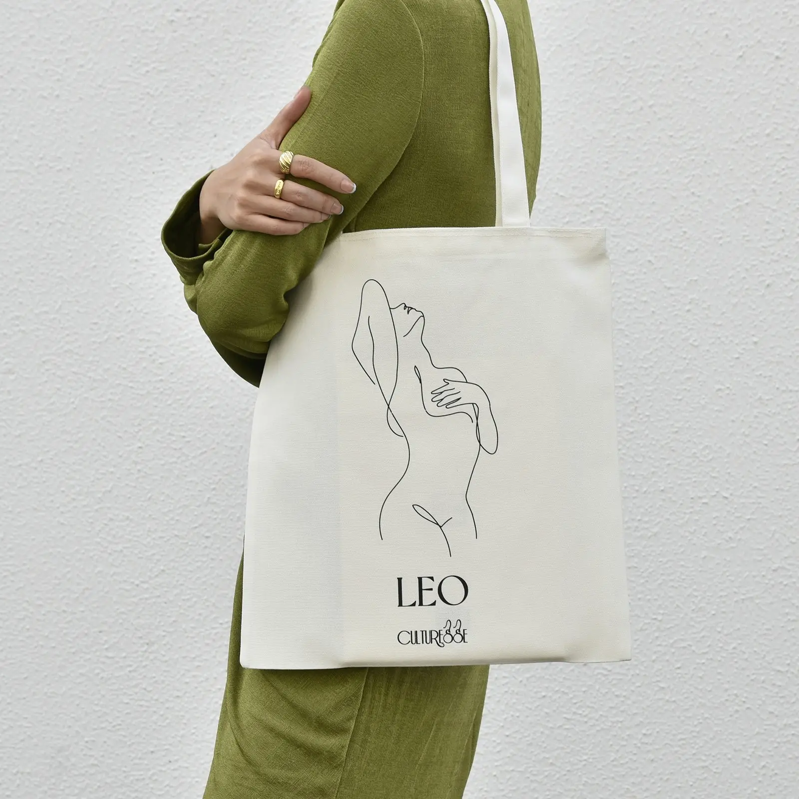 Culturesse She Is Leo Eco Zodiac 38cm Muse Tote Bag Womens Fashion Handbag White