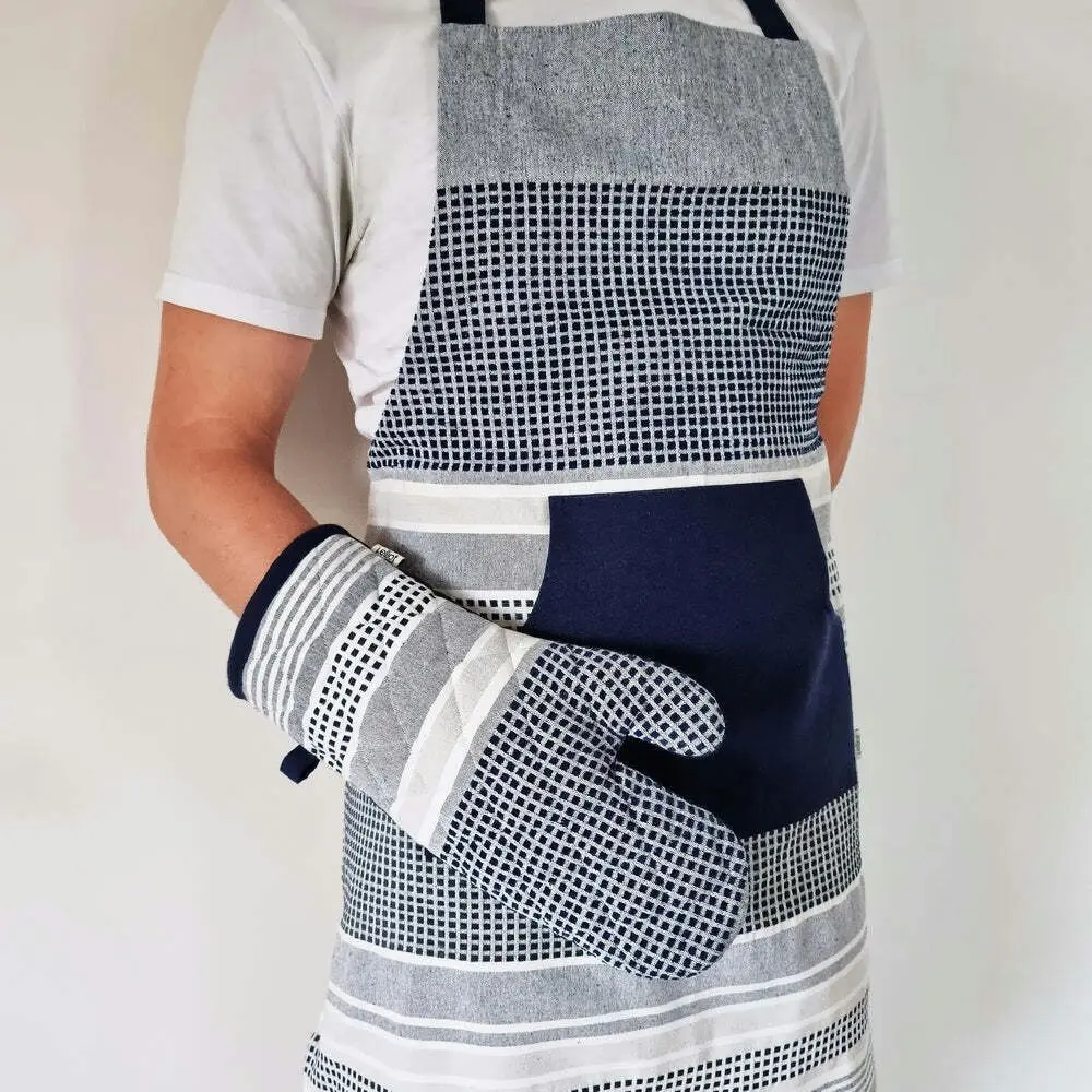 J.Elliot Patrick 19x35cm Oven Mitt Heat Protector Kitchen Cook Gloves Navy/Grey