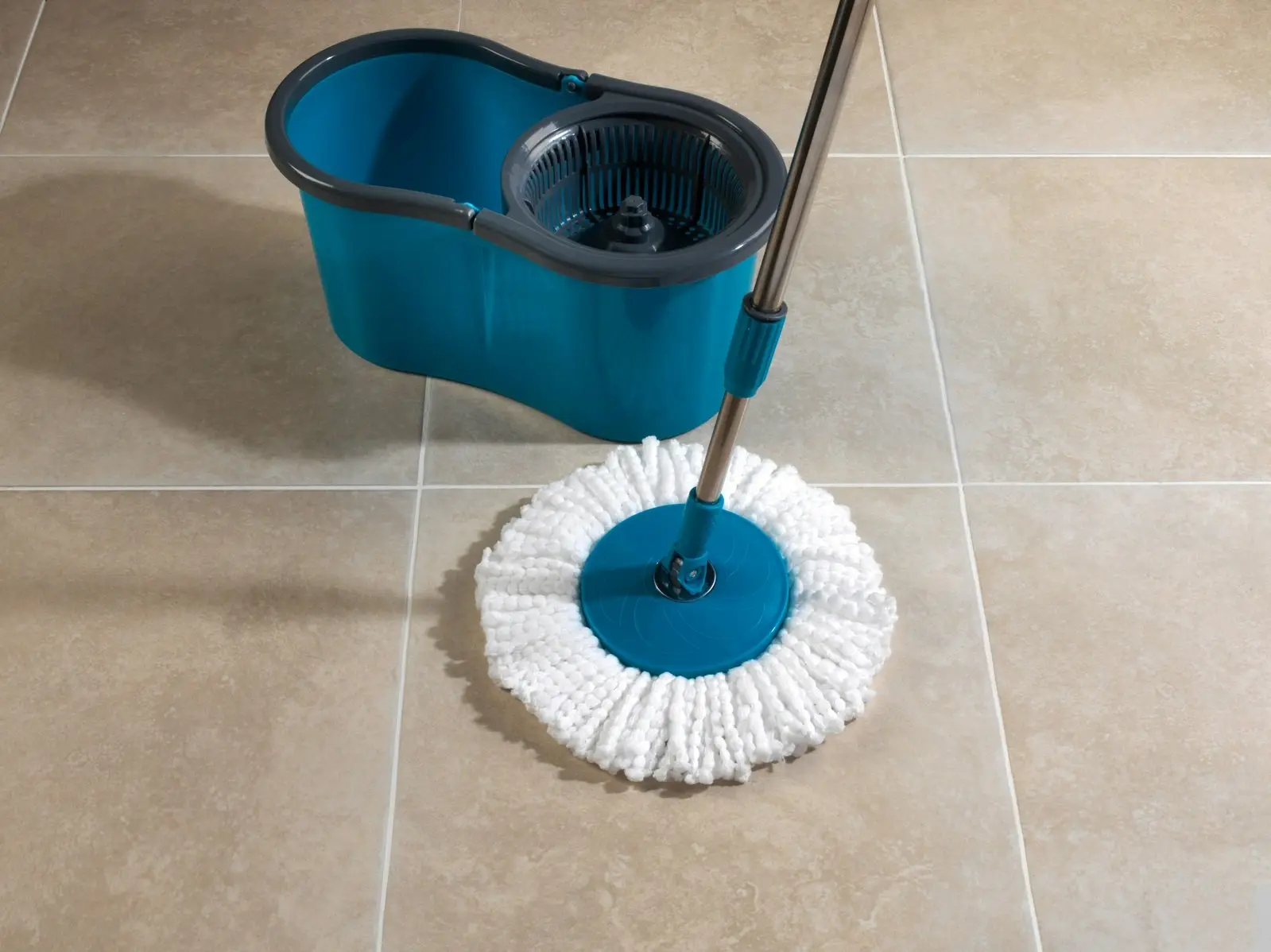 Beldray 360° Spin Hard Floor Cleaning Dry Mop w/6L Water Bucket & Mop Head Set