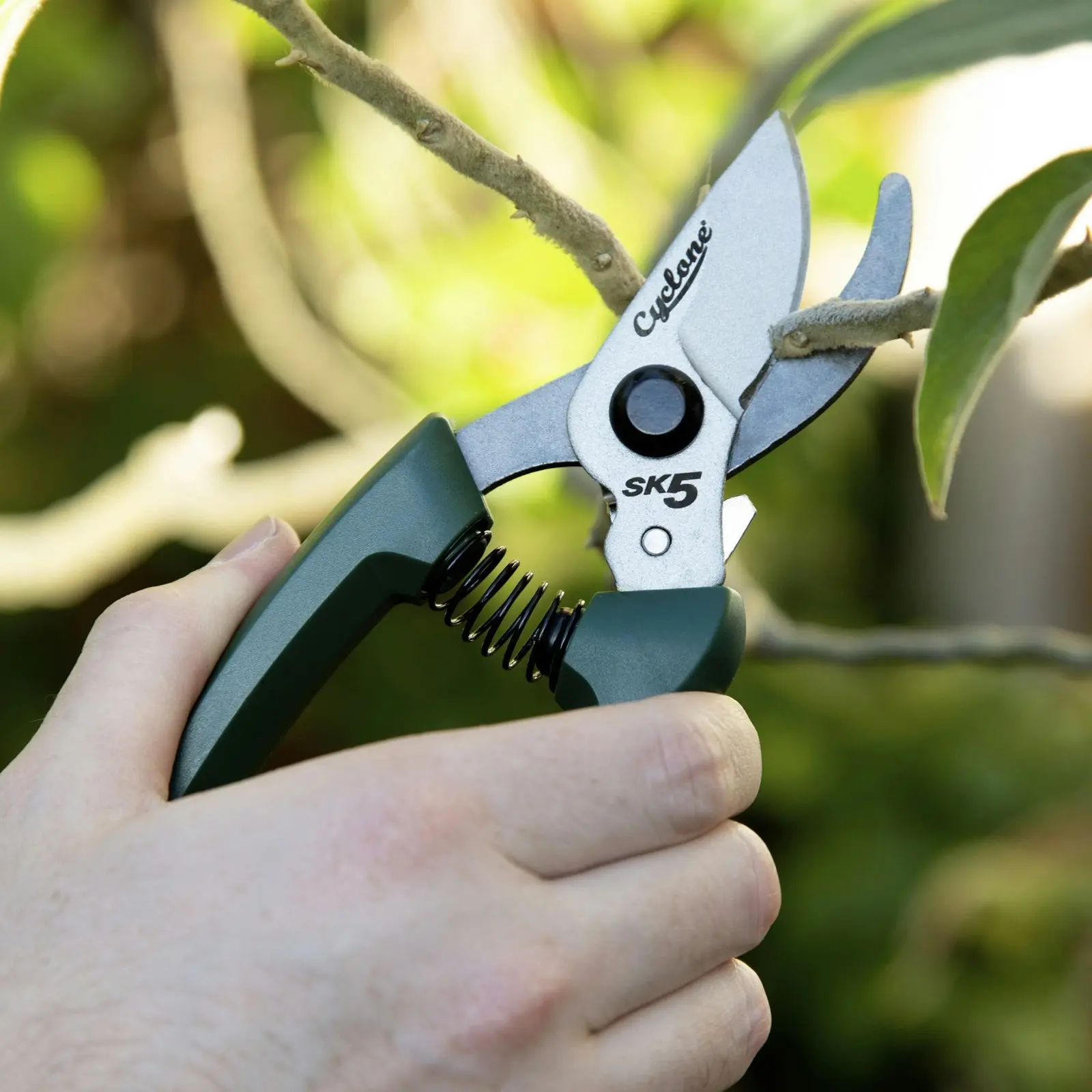 Cyclone Handy Bypass Pruner 180mm Plant/Flowers Cutting/Gardening/Pruning