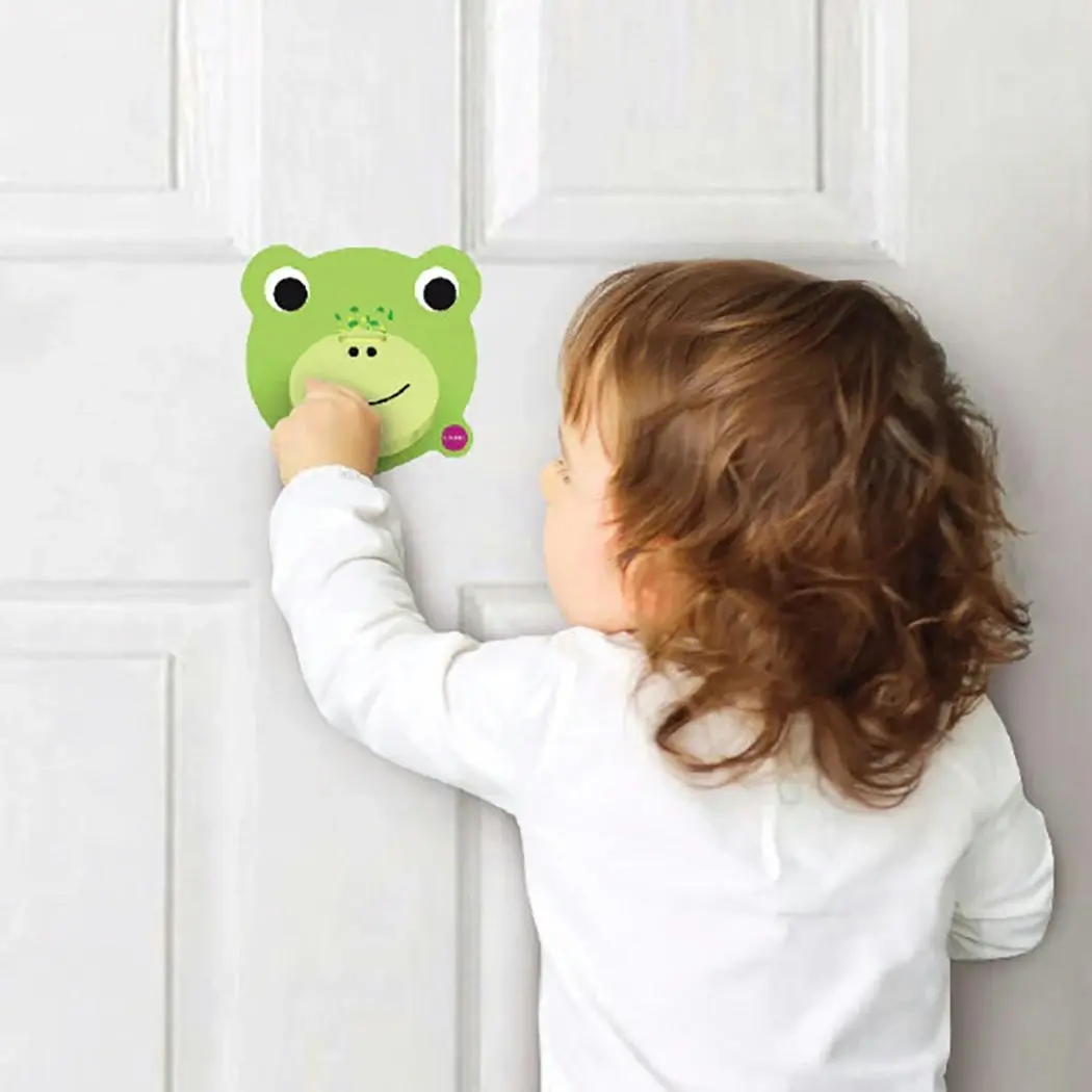 Oribel VertiPlay Wall Toy: Doorknocker