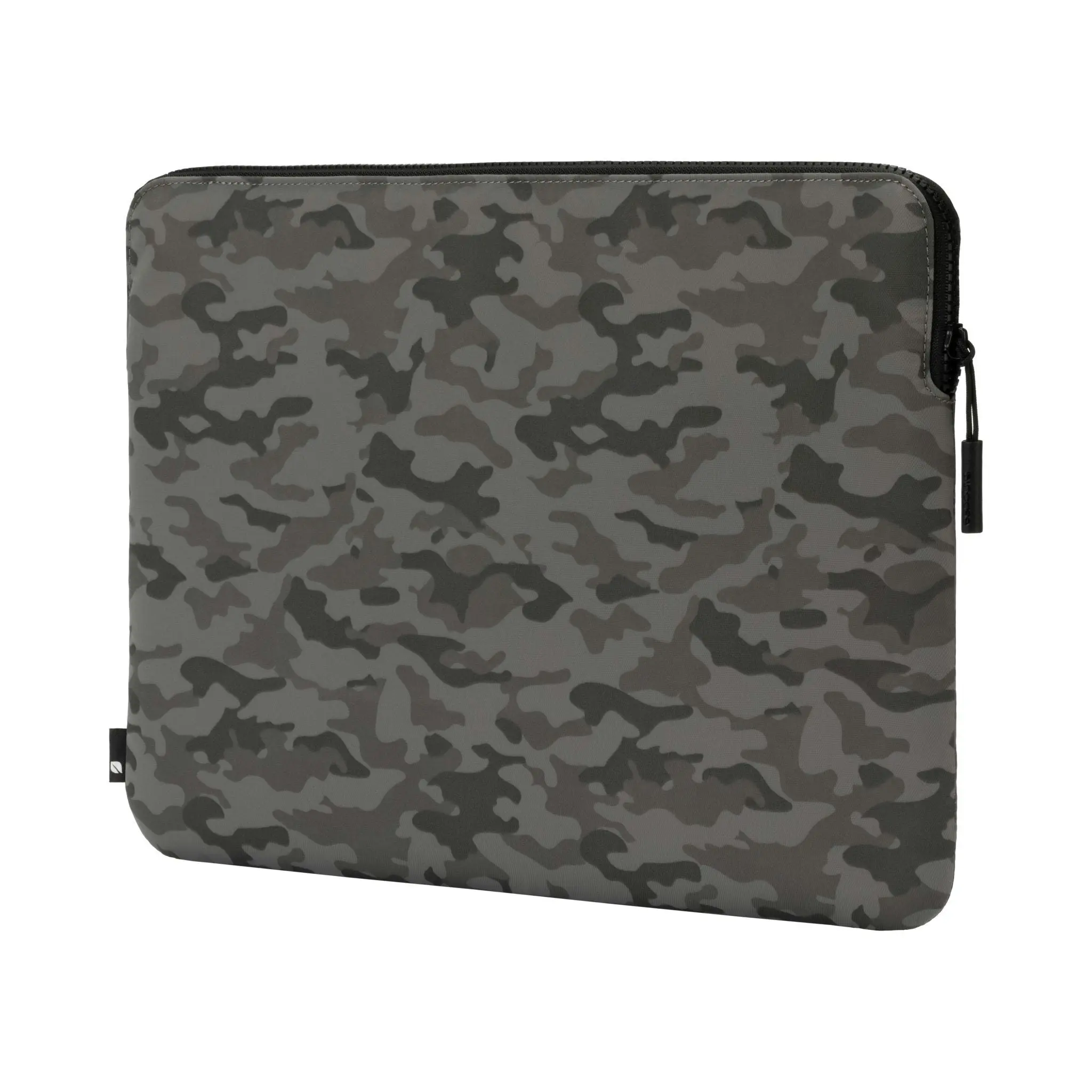 Incase Compact Sleeve in Flight Nylon for 15 & 16-inch MacBook Pro