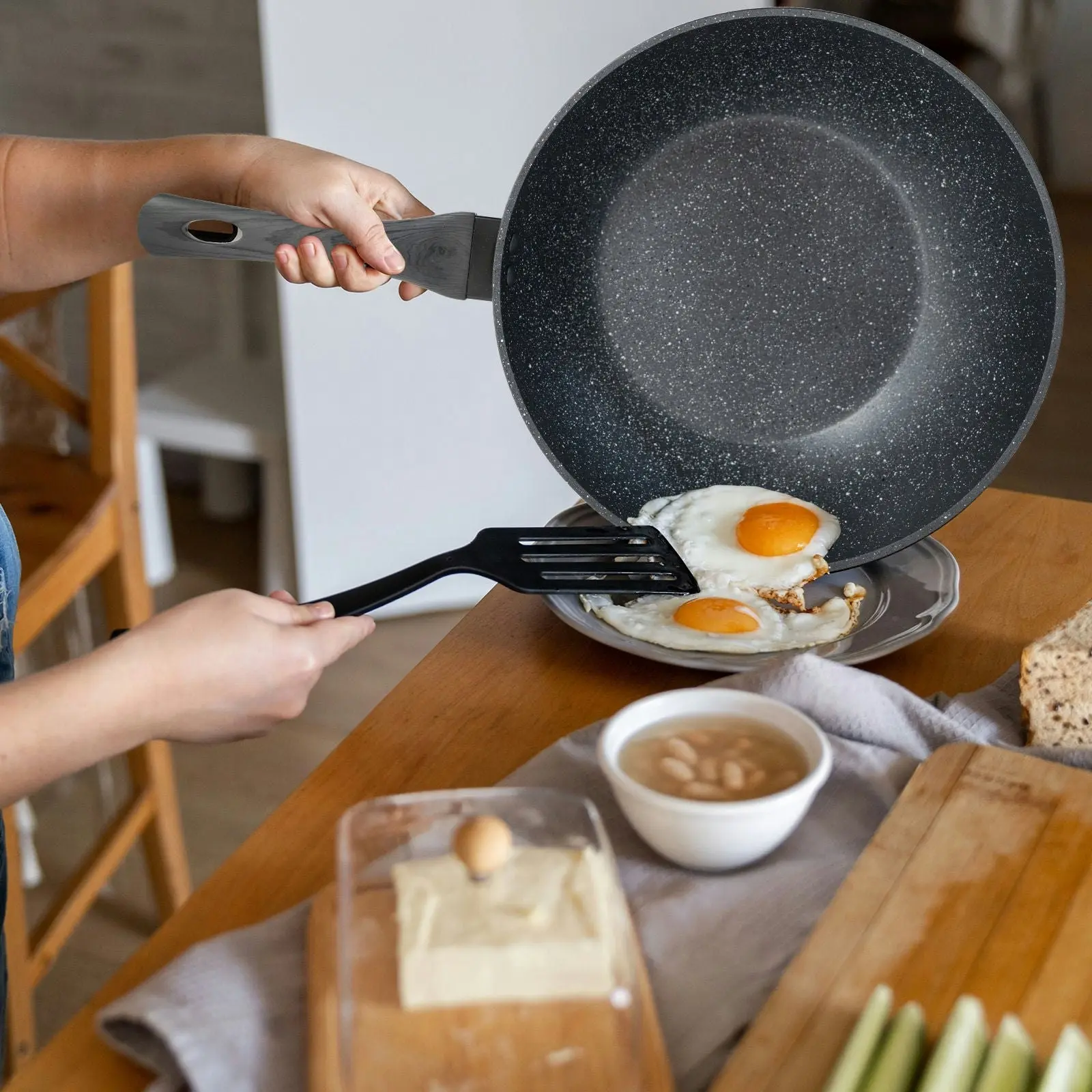 Stone Chef Forged Wok Non Stick Cookware Kitchen Black Grey Handle 30cm