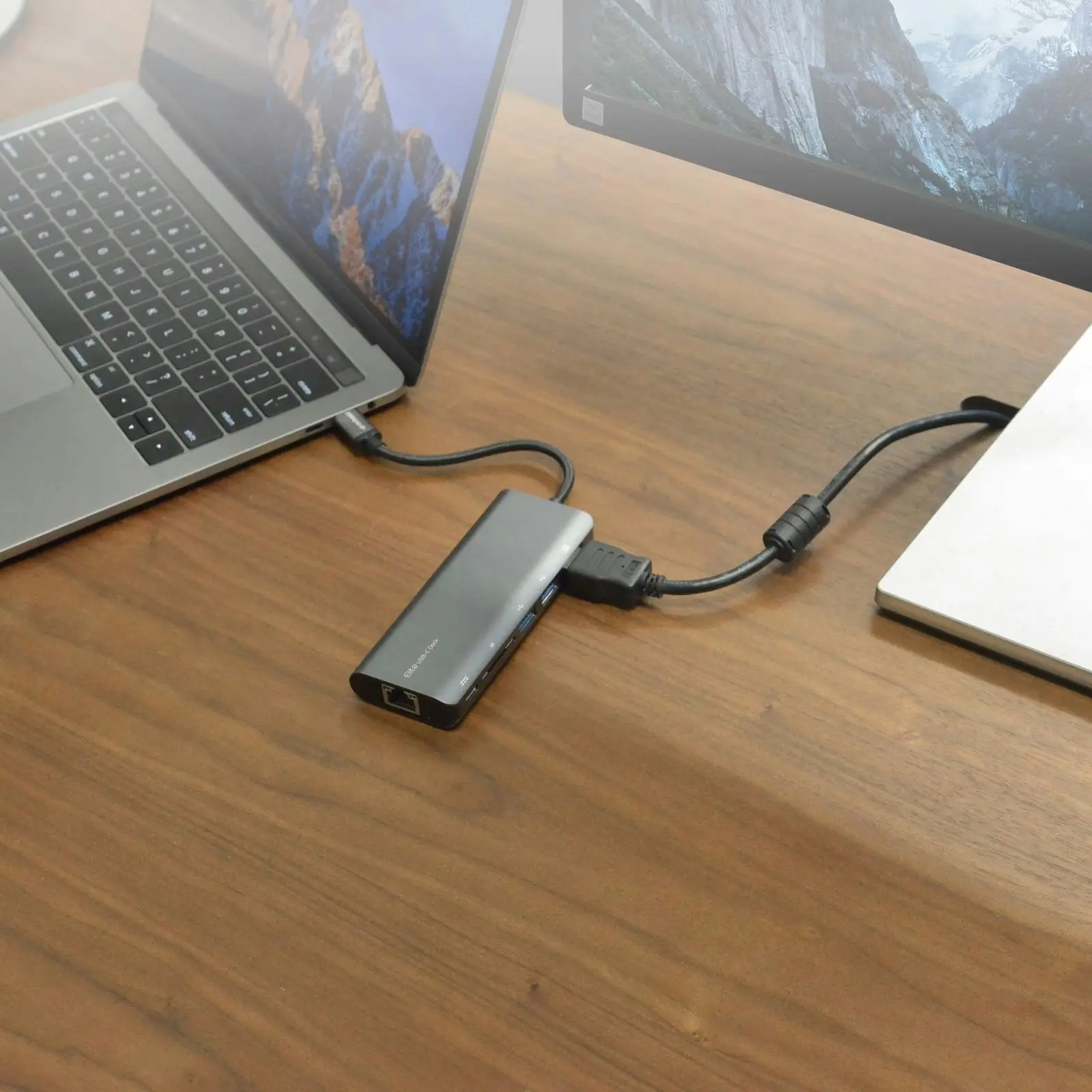 mBeat "elite" Usb Type-c Multifunction Dock - Grey