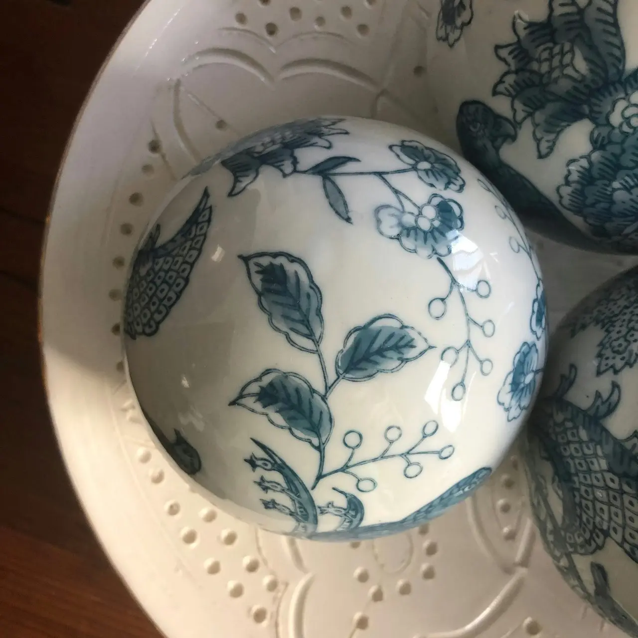 Club Santorini Chinoiserie Decorator Balls in Blue - Set of 4