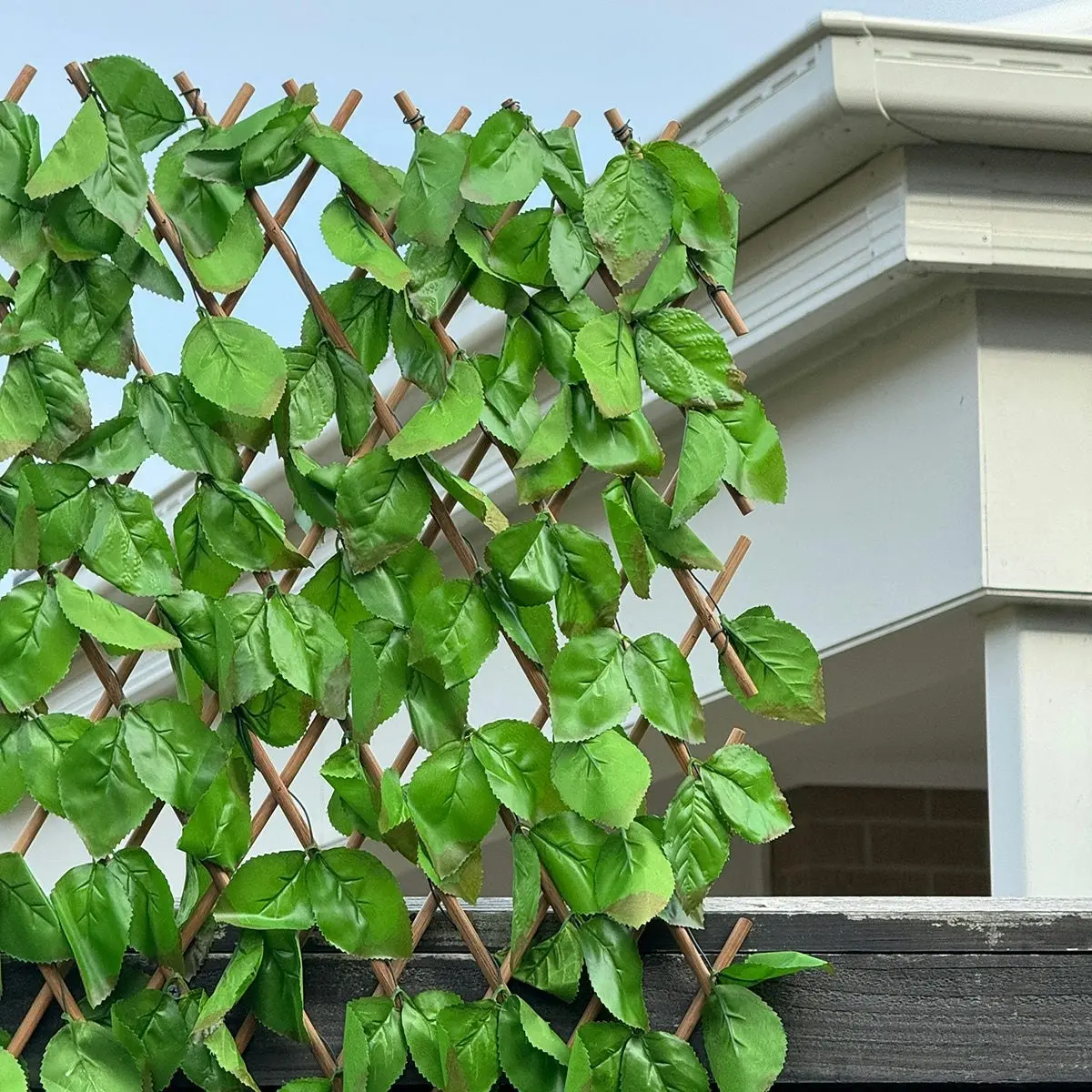 Expanding Trellis - Artificial Ivy leaves Cloth Burnt Outdoor 2 x 1m