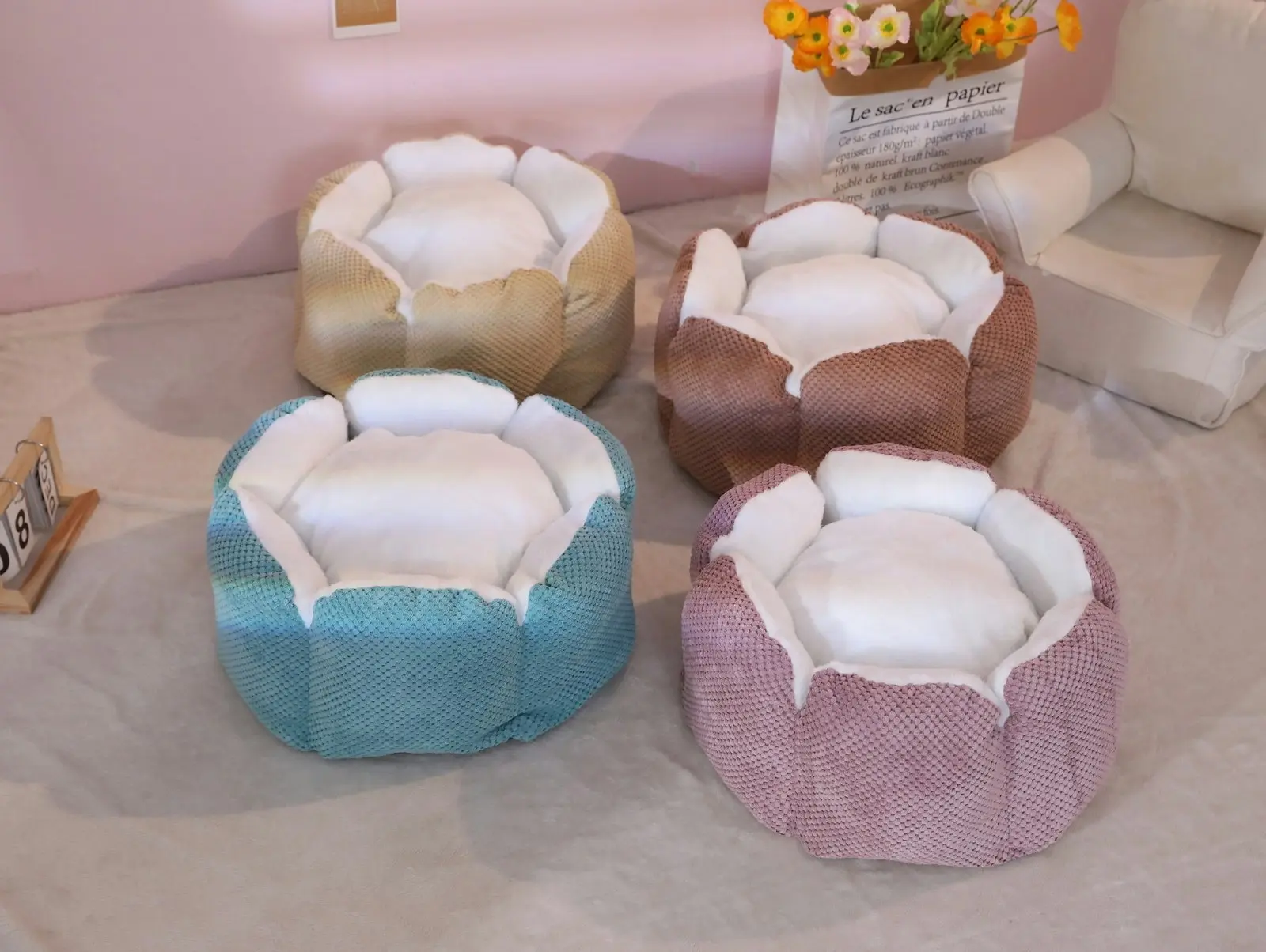 Furbulous Calming Dog Bed Warm Soft Cat Bed Round Comfy Sleeping Nest