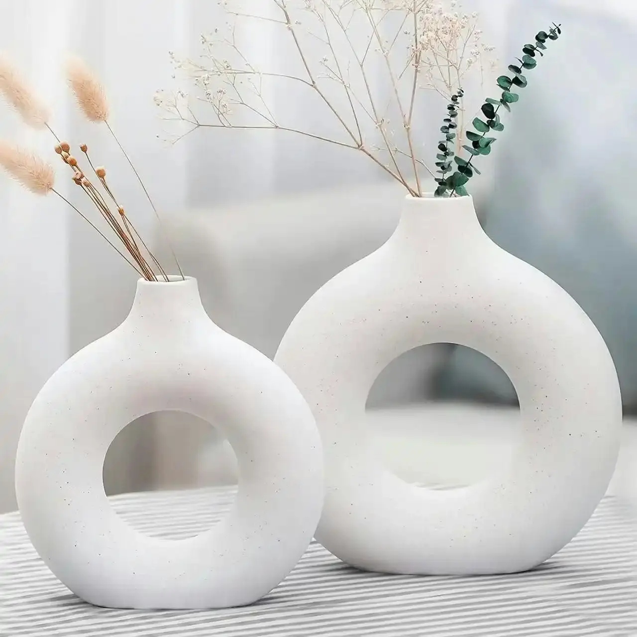 Ceramic Set of 2 Creative Round White Vases for Home DÃƒÂ©cor