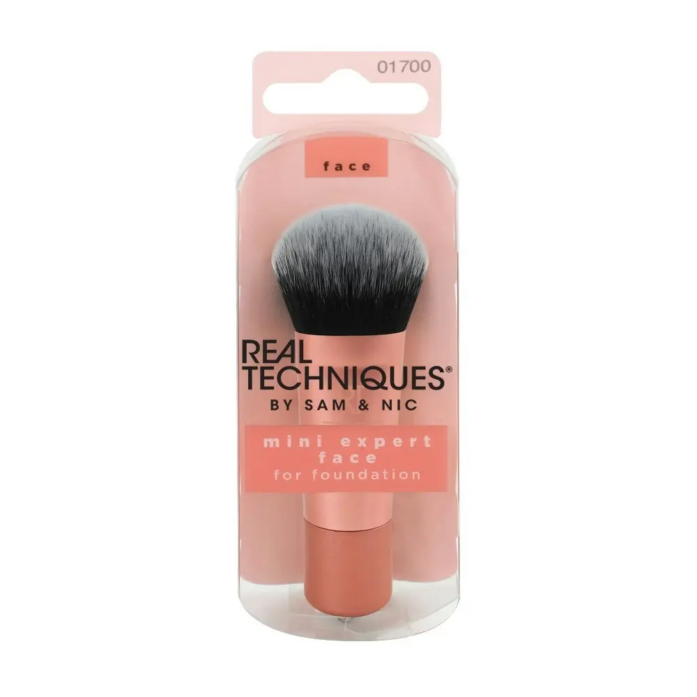 Real Techniques Mini Expert Face Brush