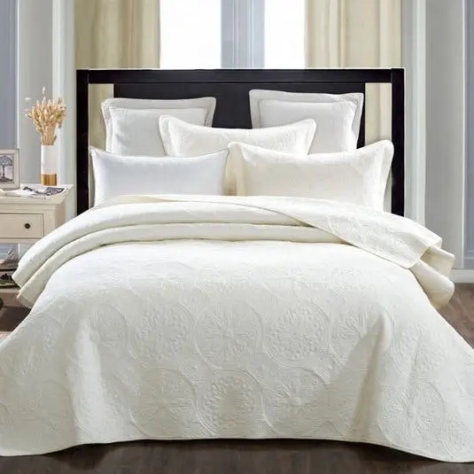 Elegant Ivory Bedspread Set by Classic Quilts