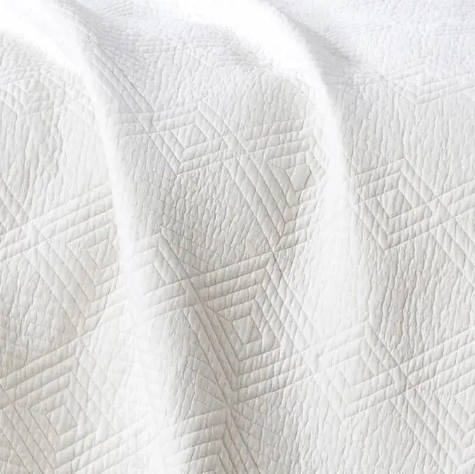 Diamond White Bedspread set by Classic Quilts