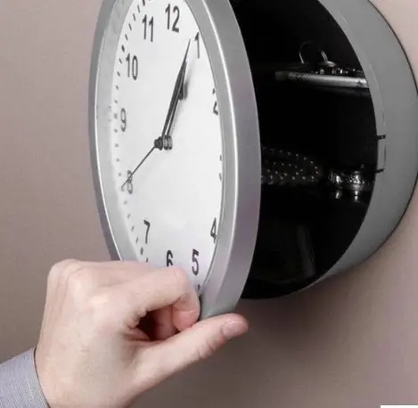 Wall Clock Safe for Valuables. Ideal for jewellery, money, keys.