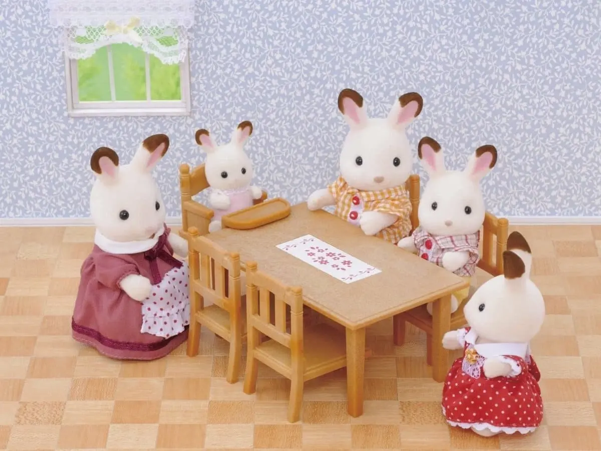 Sylvanian Families - Family Table & Chairs Animal Doll Playset