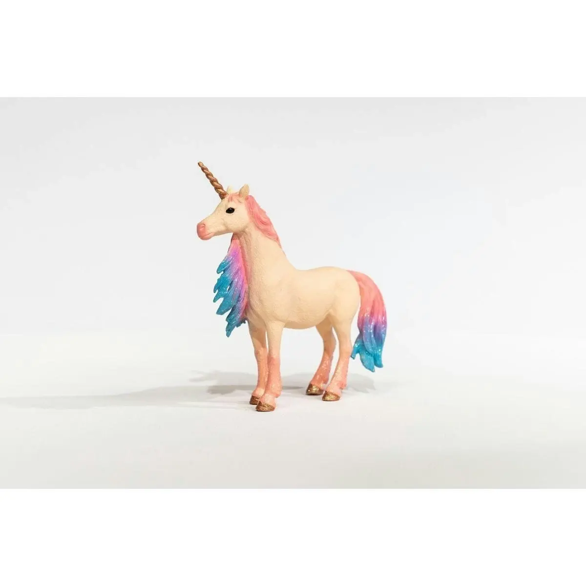 Schleich - Marshmallow Unicorn Mare Fantasy Figurine