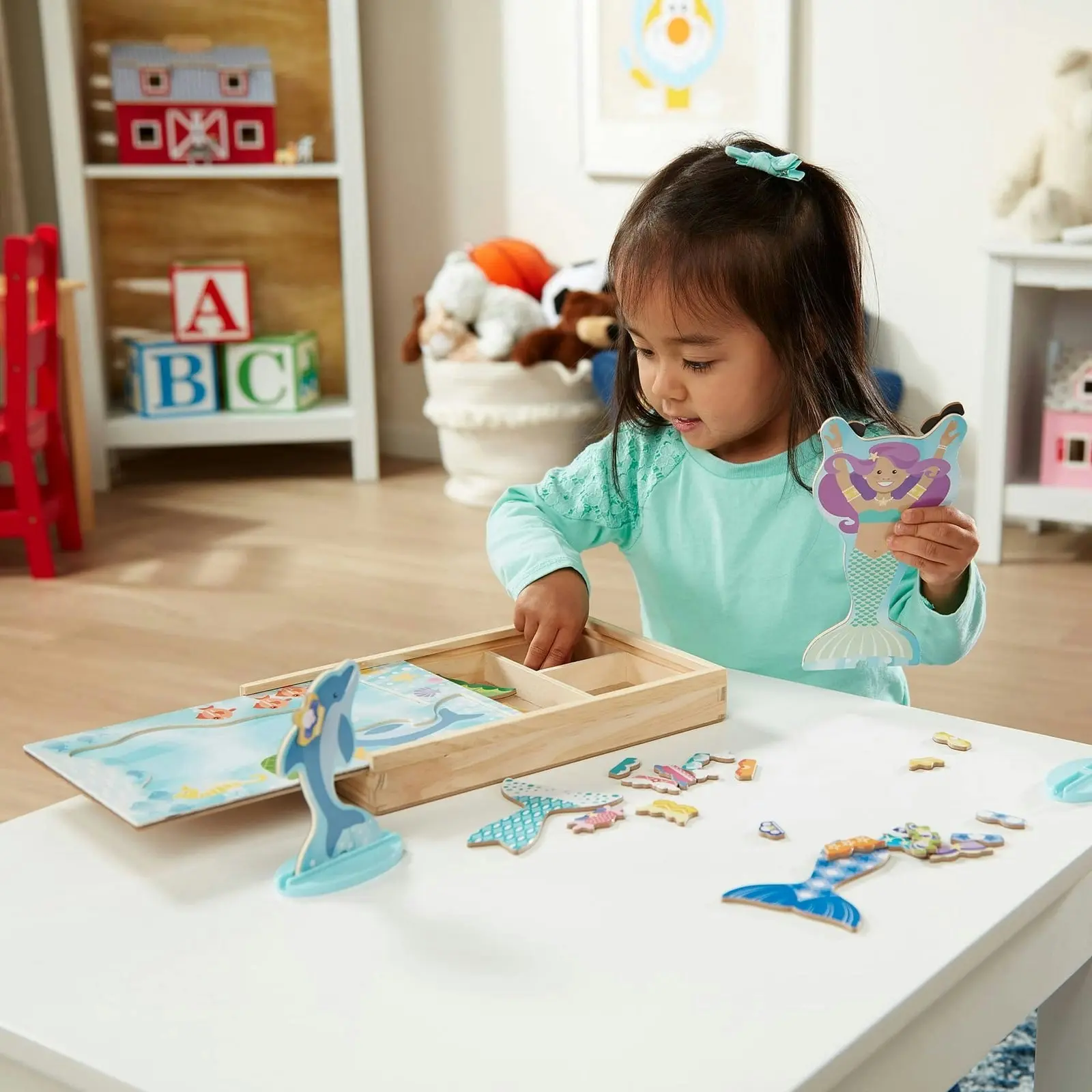 Melissa & Doug - Mermaid Magnetic Dress-up Play Set