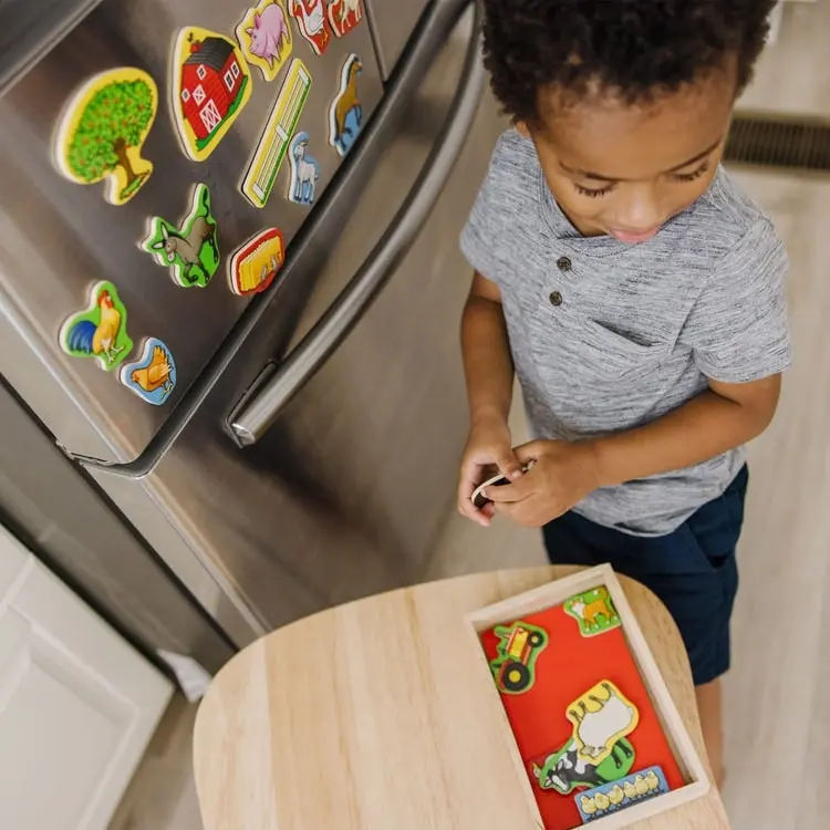 Melissa & Doug - Wooden Farm Magnets