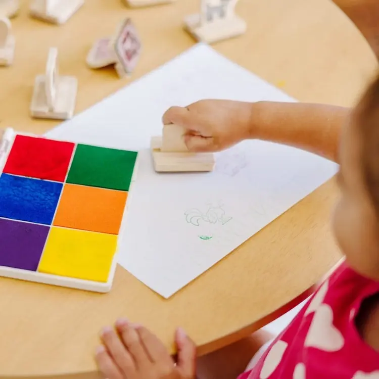 Melissa & Doug - Rainbow Stamp Pad