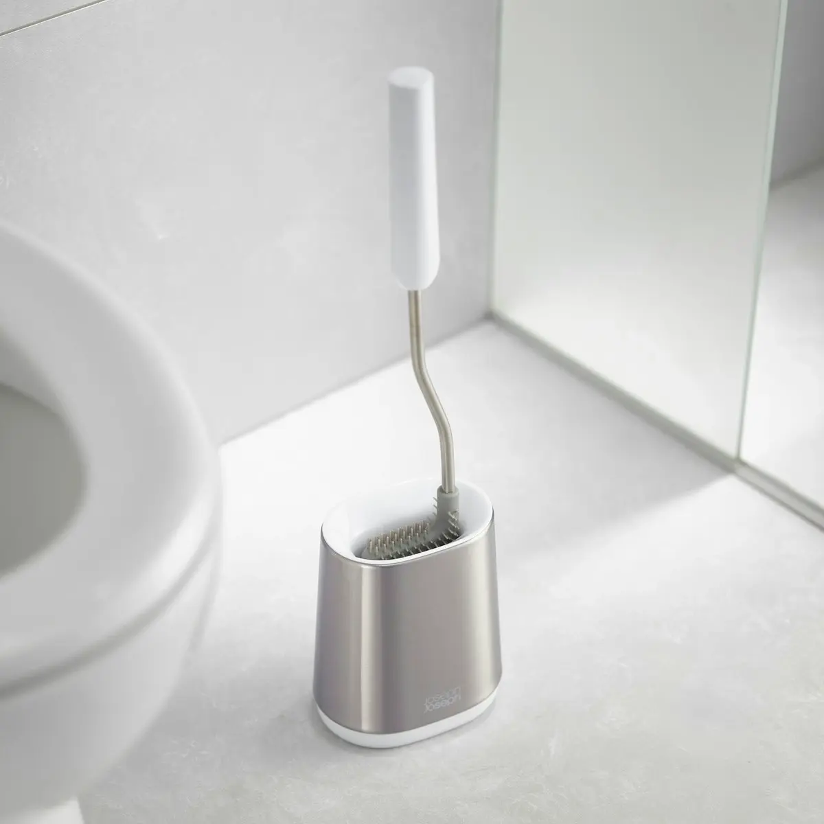 Joseph Joseph Flex Lite Steel Toilet Brush