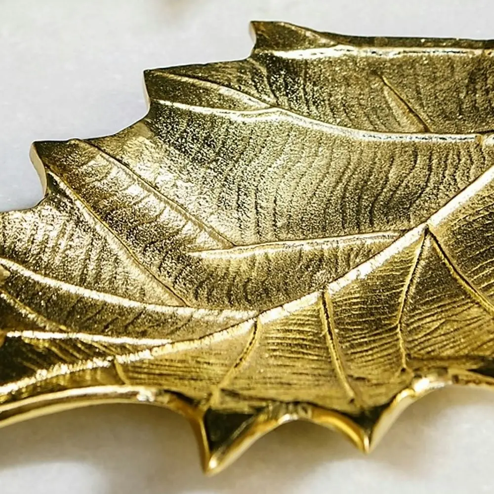 Set of 2 SSH Collection Oak 31 and 51cm Long Decorative Leaves - Brass