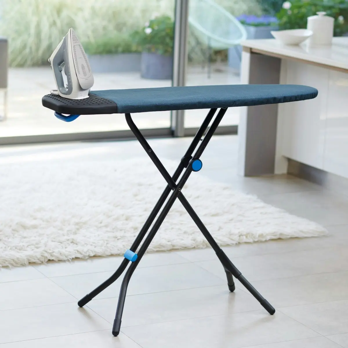 Joseph Joseph Glide Plus Easy-store Ironing Board Advanced - Black/Blue