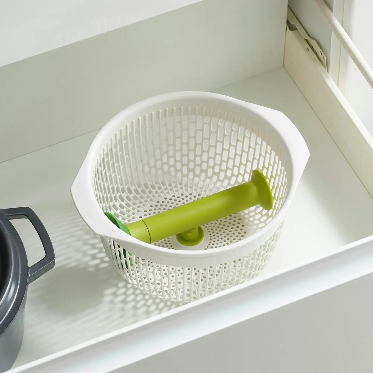 Joseph Joseph Spindola In-sink Salad-spinning Colander - White/Green