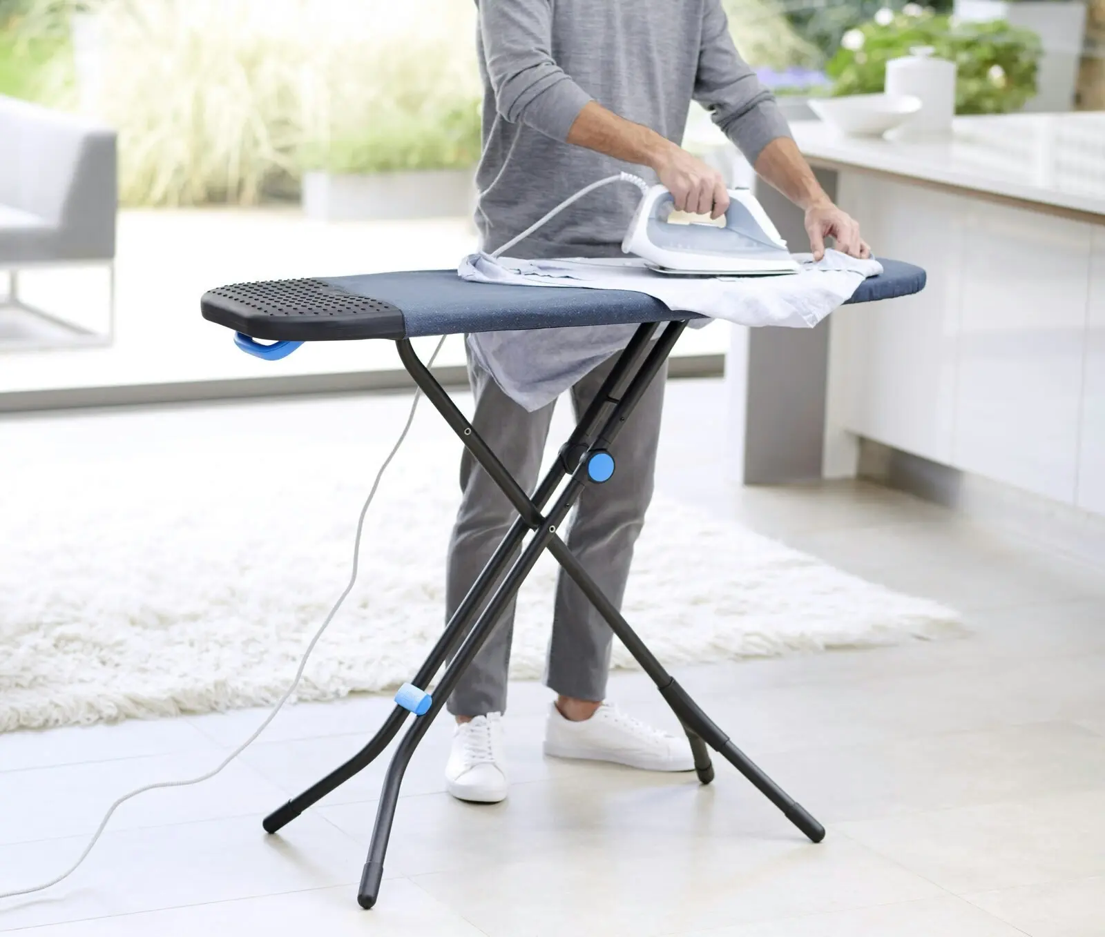 Joseph Joseph Glide Eas-Store Black Ironing Board with Advanced Cover