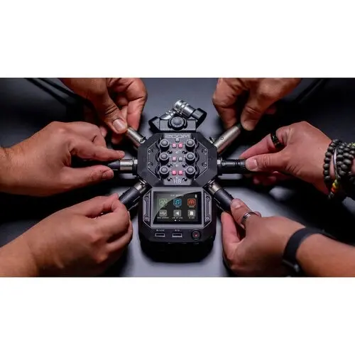 Zoom H8 Portable Handy Recorder