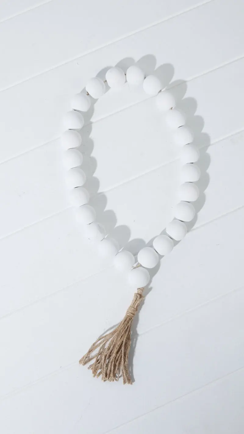 Kelli Wooden Beaded Garland White 46 x 6 x 3cm